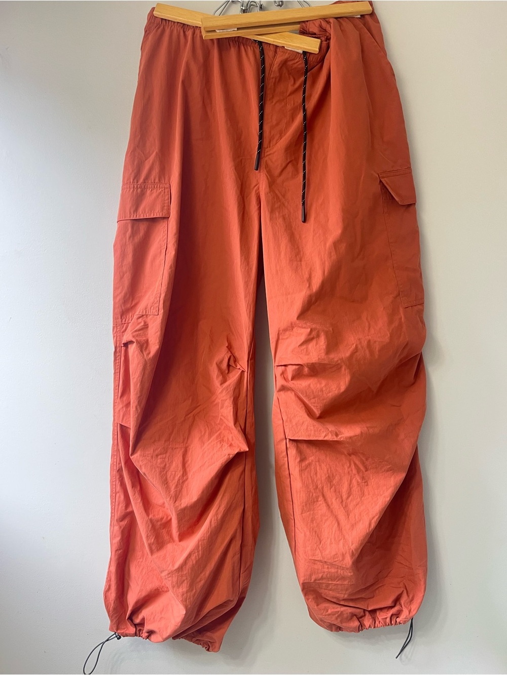 Men’s Jaywalker Parachute Pants Rust Coloured Size Large